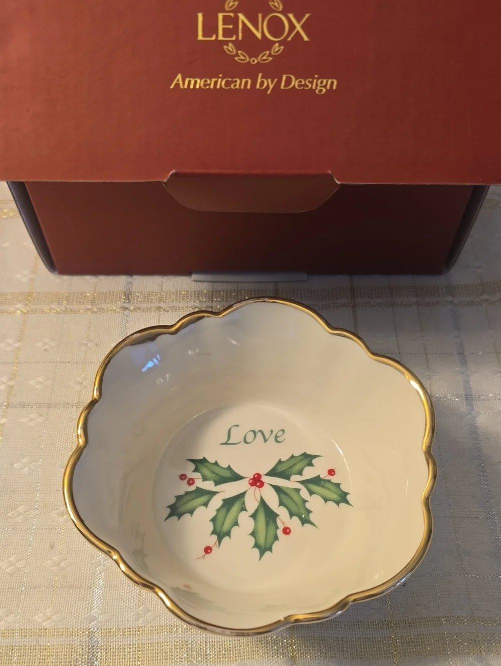 Lenox 'Love' Holiday Scalloped Trinket Bowl - White & Green Holly, Gold Trim